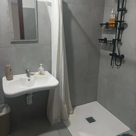Monolocale Con Letto Matrimoniale In Centro